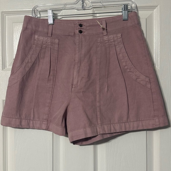 Universal Thread Pants - NWT Universal Thread Women's Pleated Hi Rise Casual Shorts